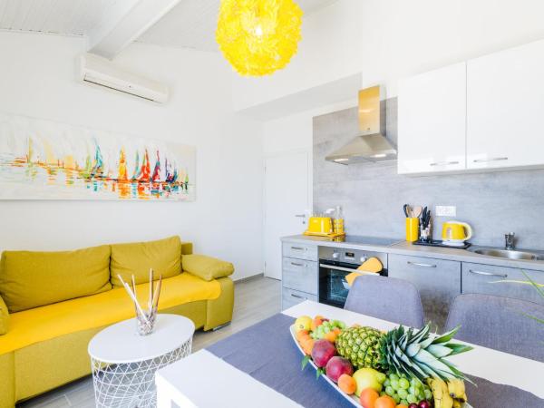 DRAGINJA : photo 10 de la chambre appartement - vue sur mer