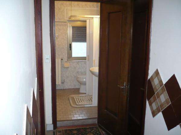 Hotel Beau Sejour : photo 3 de la chambre chambre simple avec salle de bains commune