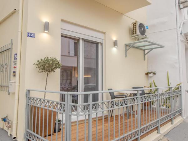 The 3 Brothers' Apts : photo 2 de la chambre studio lit king-size avec canapé-lit