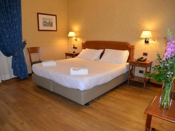 Strozzi Palace Hotel : photo 7 de la chambre chambre double