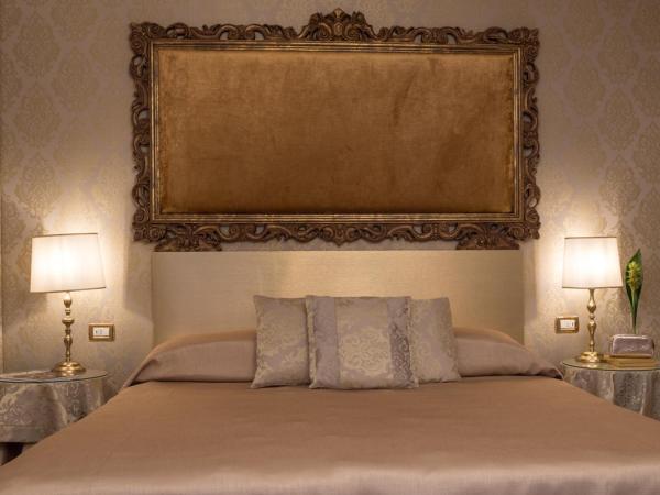 Hotel Metropole Venezia : photo 4 de la chambre chambre classique avec vue sur le jardin