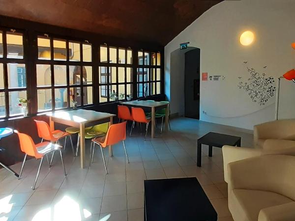 Ciszterci Szállás Pécs : photo 6 de la chambre chambre simple - accessible aux personnes à mobilité réduite