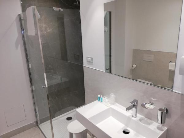 Novo Hotel Rossi : photo 5 de la chambre chambre triple