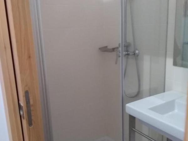 Casa da Baixa Downtown House : photo 3 de la chambre chambre simple avec salle de bains 