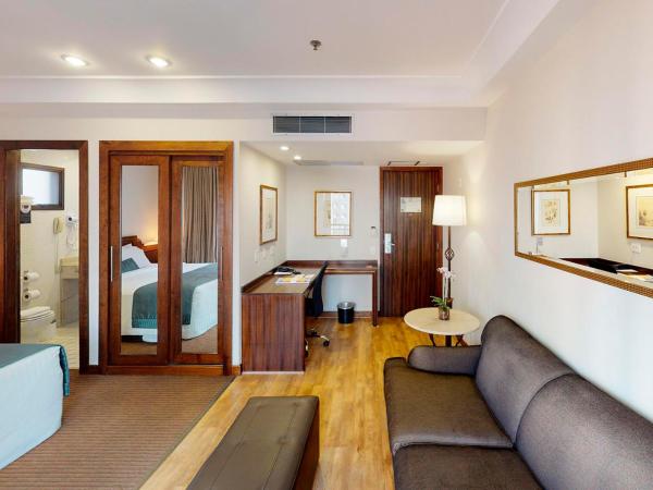 Estanplaza Paulista : photo 3 de la chambre suite lit queen-size