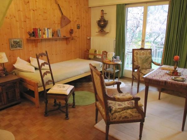 Chez Jean et Daisy : photo 4 de la chambre chambre lits jumeaux avec salle de bains privative séparée