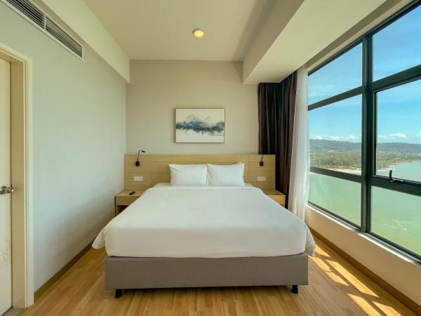 Swiss-Belhotel Kuantan : photo 6 de la chambre chambre familiale avec vue sur la mer 