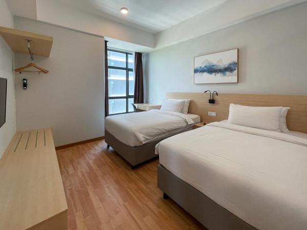 Swiss-Belhotel Kuantan : photo 3 de la chambre chambre familiale avec vue sur la mer 