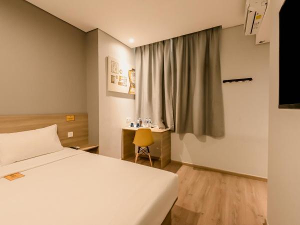 Yellow Bee Tanah Abang : photo 6 de la chambre chambre lit king-size deluxe