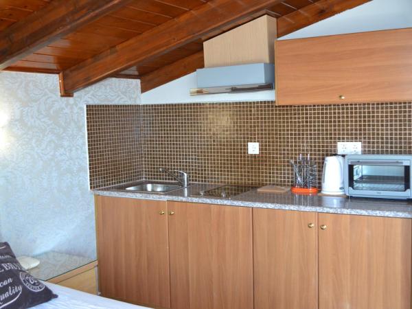 Rivitel Marousi Apartments : photo 5 de la chambre loft