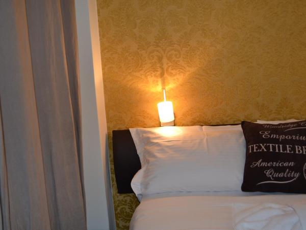 Rivitel Marousi Apartments : photo 5 de la chambre appartement avec balcon