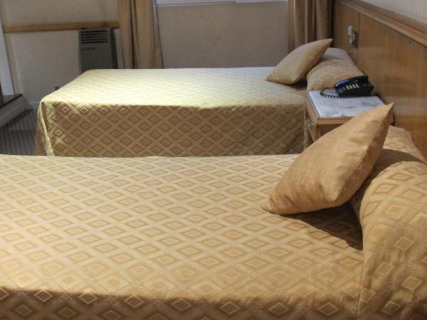 Gran Hotel Libertad : photo 2 de la chambre chambre triple