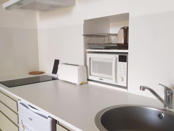 B&B Bordeaux Saint Michel : photo 8 de la chambre studio