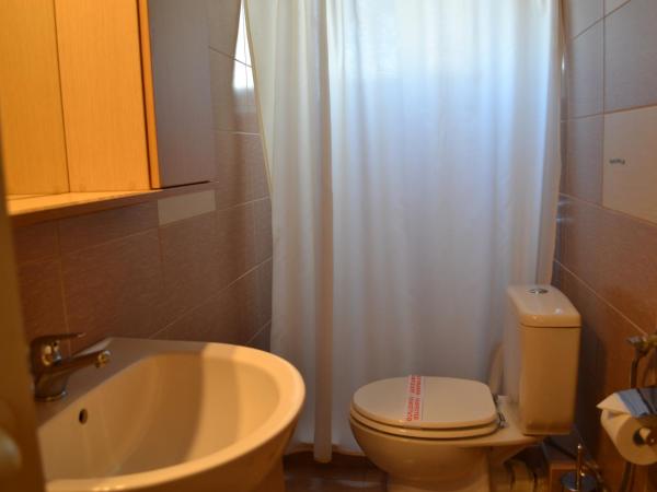 Rivitel Marousi Apartments : photo 9 de la chambre studio avec balcon