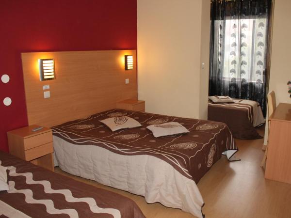 Guest House Estrela : photo 2 de la chambre chambre quadruple