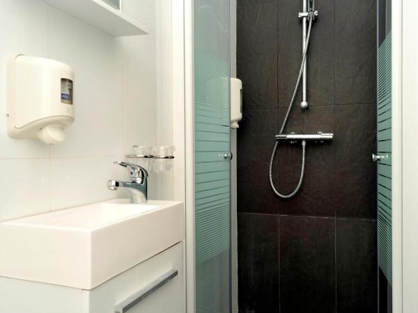 Hotel The Moon : photo 4 de la chambre chambre simple