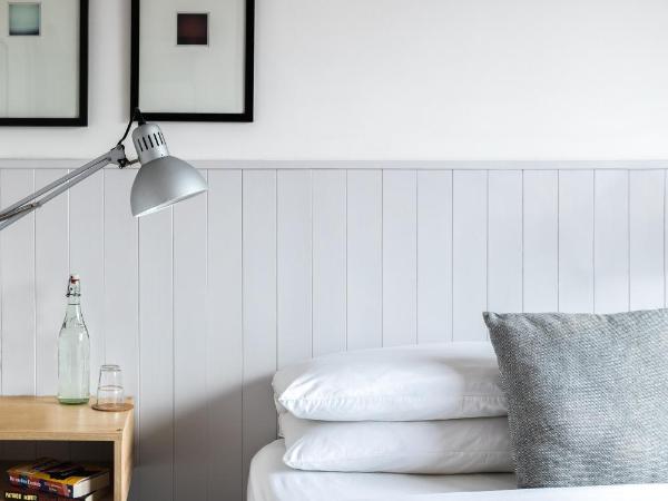 The Stop : photo 4 de la chambre chambre double avec salle de bains privative