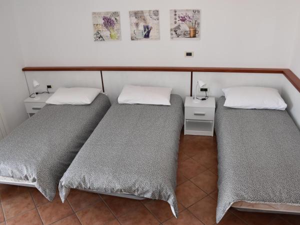 Rooms and Apartments Robert : photo 6 de la chambre appartement 2 chambres - vue sur mer