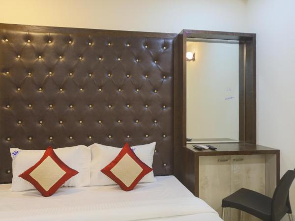 Balaji residency : photo 2 de la chambre chambre double deluxe (2 adultes + 1 enfant)