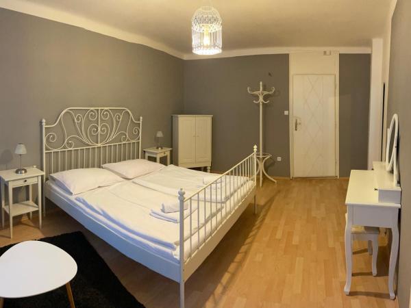 Pension Linden : photo 5 de la chambre chambre double supérieure