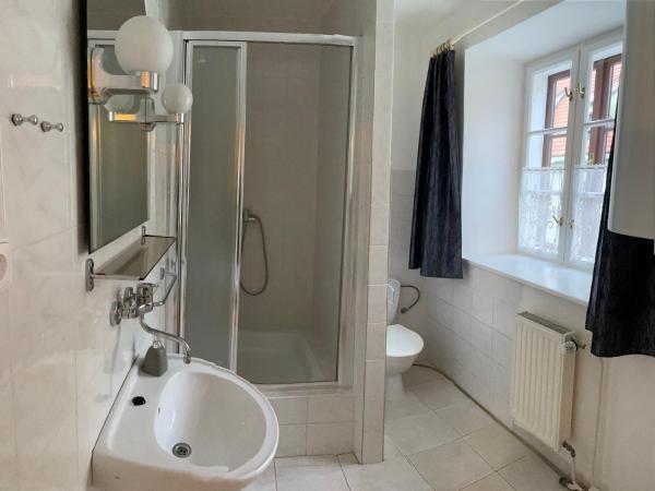 Pension Linden : photo 4 de la chambre chambre double supérieure