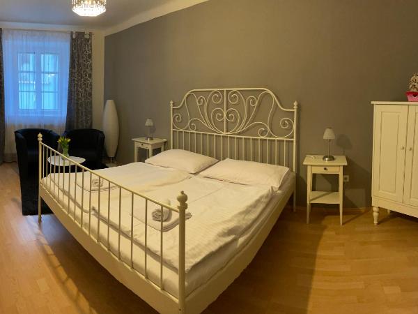 Pension Linden : photo 2 de la chambre chambre double supérieure