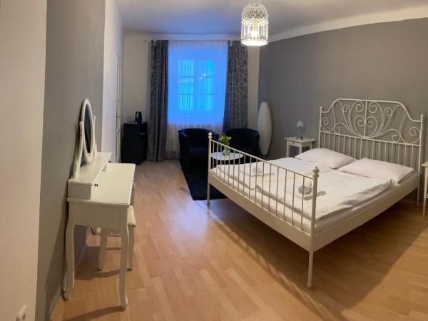 Pension Linden : photo 3 de la chambre chambre double supérieure