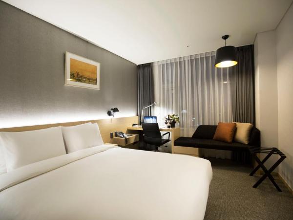 Arirang Hill Hotel Dongdaemun : photo 1 de la chambre chambre double supérieure - service de ménage assuré 2 fois pour les séjours de plus de 7 nuits (réduction du séjour non autorisée)