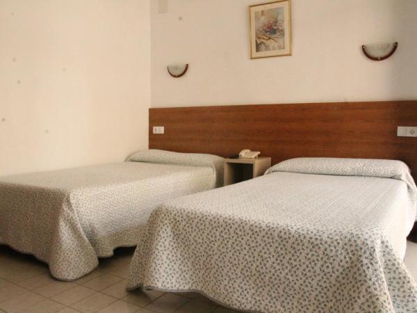 Pension Terminal : photo 4 de la chambre chambre lits jumeaux