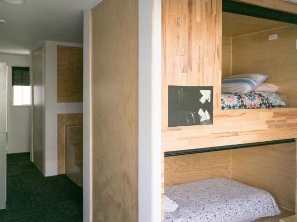 Finlay Jack's Backpackers : photo 6 de la chambre capsule simple dans dortoir de 6 lits