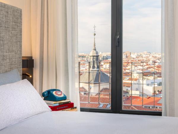INNSIDE by Meliá Madrid Gran Vía : photo 1 de la chambre chambre innside - vue sur toit