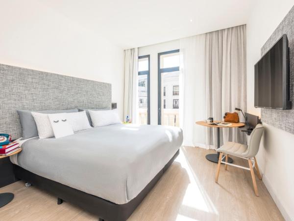 INNSIDE by Meliá Madrid Gran Vía : photo 4 de la chambre chambre innside - vue sur gran vía