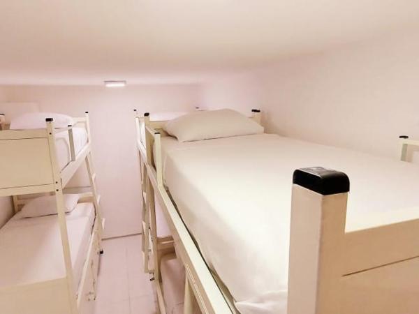 iHOSTEL ALDEOTA : photo 2 de la chambre lit dans dortoir pour femmes de 6 lits