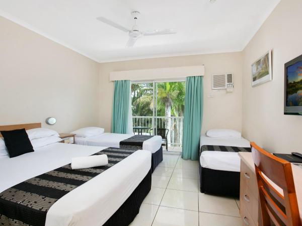 Cairns City Sheridan Motel : photo 1 de la chambre chambre familiale avec balcon