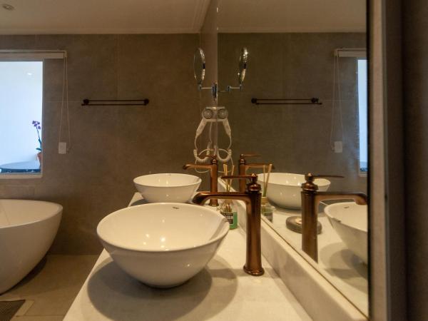 Greco Hotel : photo 8 de la chambre suite loft avec baignoire