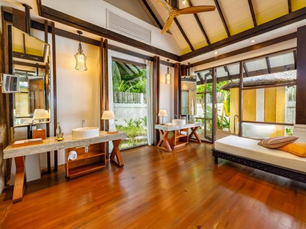 OZEN RESERVE BOLIFUSHI - Luxury All Inclusive : photo 6 de la chambre pavillon sunrise côté plage avec piscine - 2 chambres