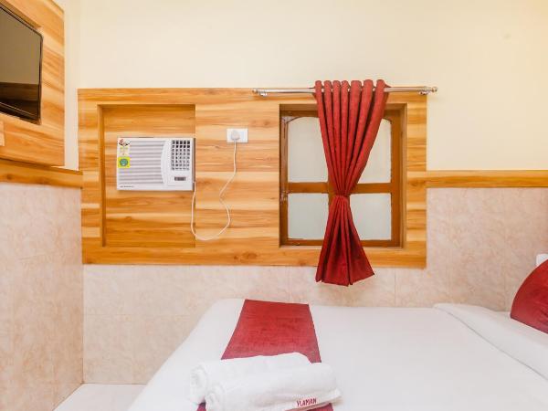 Aman Hotel near CST : photo 8 de la chambre double bed ac