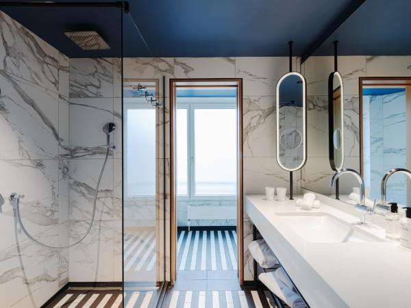 AMERON Zürich Bellerive au Lac : photo 4 de la chambre suite junior - vue sur lac