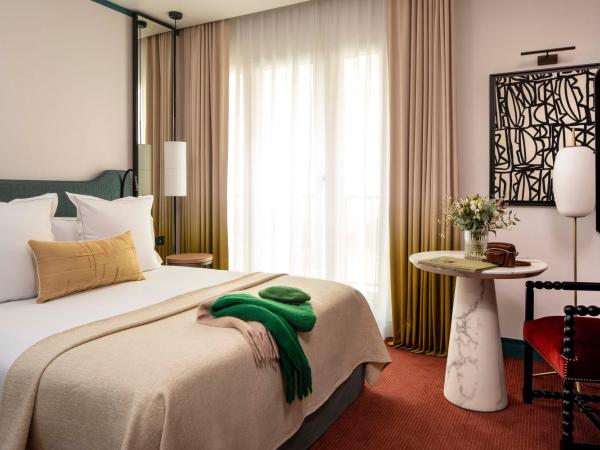 Hôtel Bel Ami : photo 4 de la chambre chambre double exécutive avec accès au spa et à la salle de sport