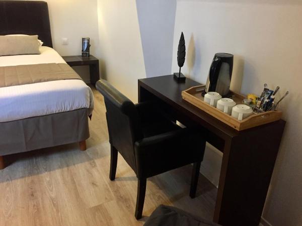 Rive Gauche : photo 4 de la chambre chambre familiale supérieure – vue sur loire