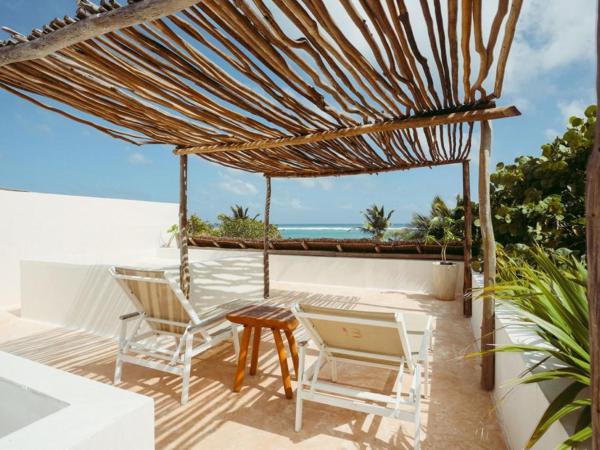 Hotel Poc Na Tulum : photo 1 de la chambre hébergement principal avec petite piscine - vue panoramique