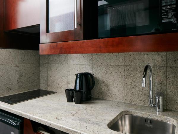 Club Quarters Hotel Trafalgar Square, London : photo 4 de la chambre chambre supérieure lit queen-size