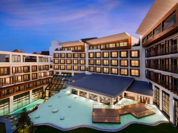 Radisson Blu Hotel & Spa, Istanbul Tuzla : photo 8 de la chambre chambre supérieure avec balcon - vue sur piscine