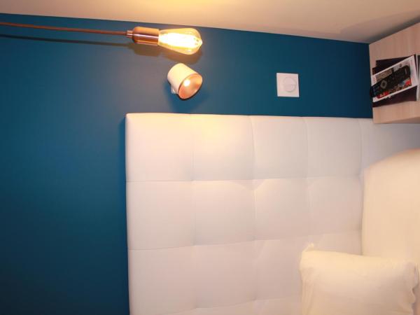 Hôtel La Fontaine Caen Centre : photo 1 de la chambre chambre double standard