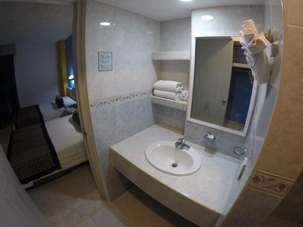 Hotel Club del Sol Acapulco by NG Hoteles : photo 9 de la chambre chambre double standard