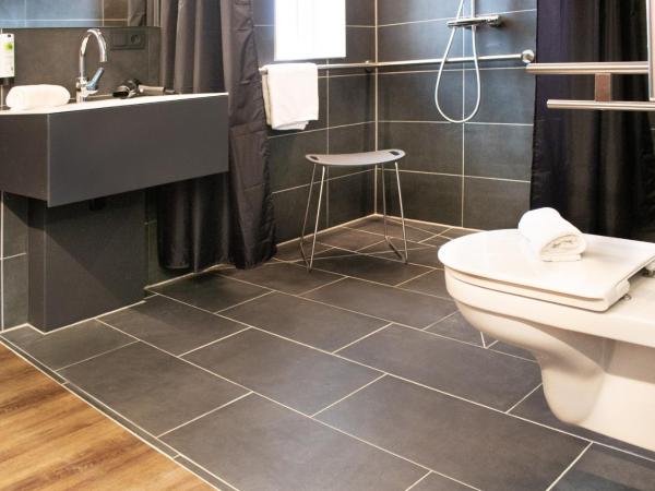 LE Hotel by WMM Hotels : photo 7 de la chambre chambre simple - accessible aux personnes à mobilité réduite