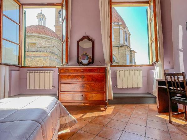 Emerald Palace : photo 6 de la chambre suite - vue sur ville