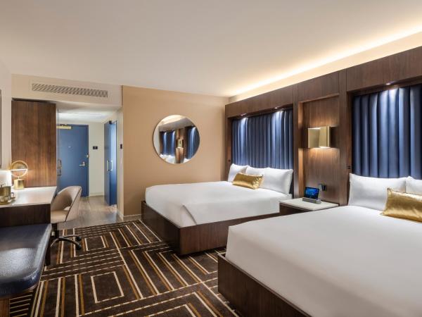 Circa Resort & Casino - Adults Only : photo 2 de la chambre hébergement double avec lit king-size