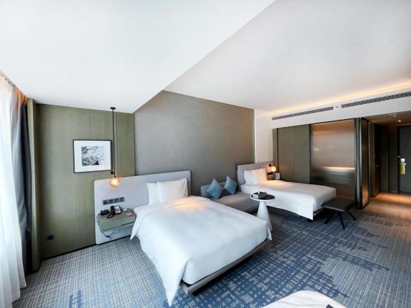 Crowne Plaza Shenzhen World Exhibition and Convention Center, an IHG Hotel : photo 4 de la chambre chambre premium 