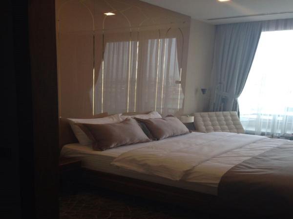 Inera Hotel Pendik : photo 2 de la chambre suite junior avec balcon